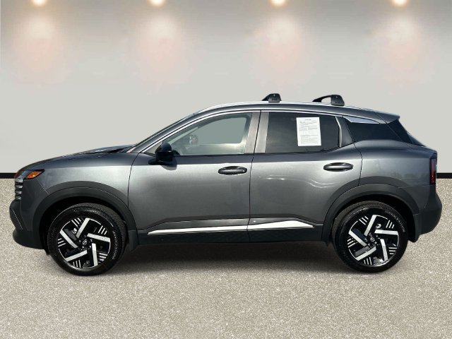 Used 2026 Nissan Kicks SV w/ Cold Weather Package FWD image 8