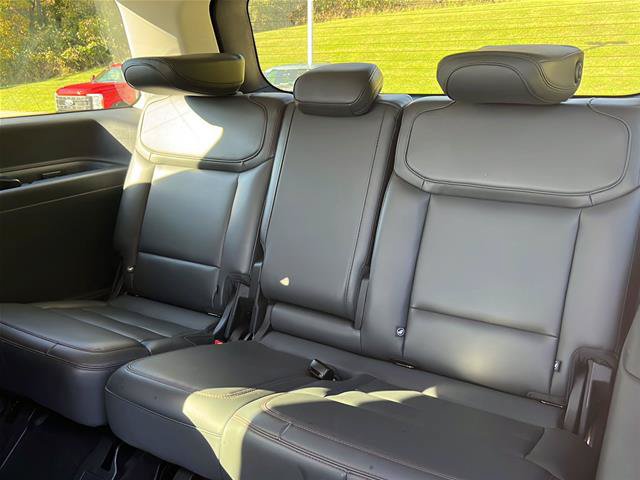 Certified 2025 Ford Expedition Active AWD/4WD image 18