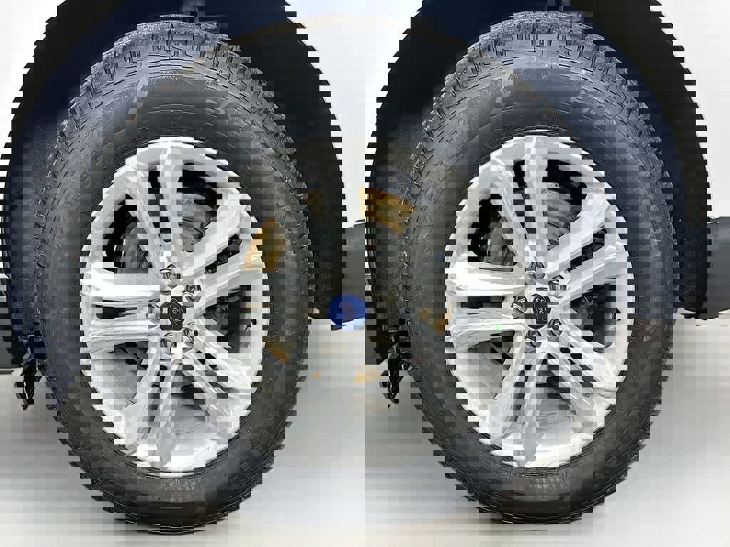 Certified 2020 Ford Edge SEL w/ Cold Weather Package image 11