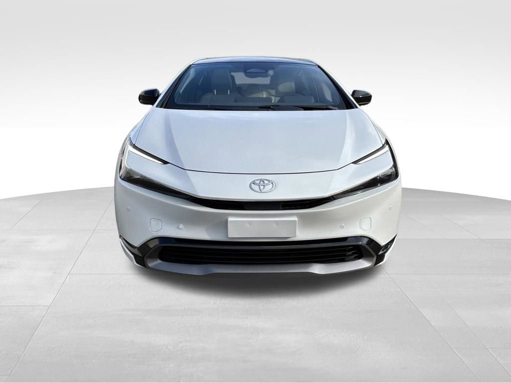 Used 2024 Toyota Prius Limited w/ Limited Premium Package FWD image 7