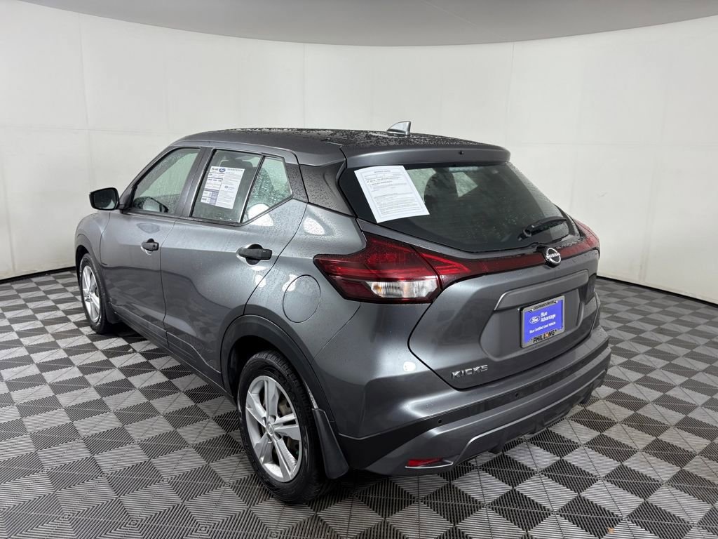Used 2023 Nissan Kicks S image 3