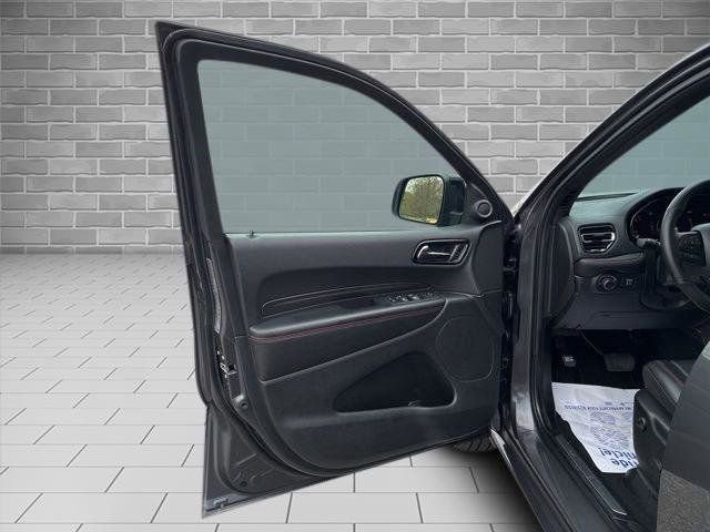 Used 2025 Dodge Durango GT AWD/4WD image 16