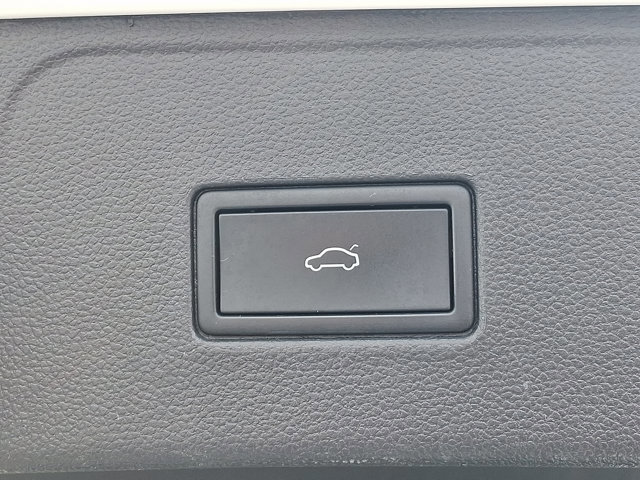 Used 2024 Volkswagen Atlas SEL Premium R-Line image 38