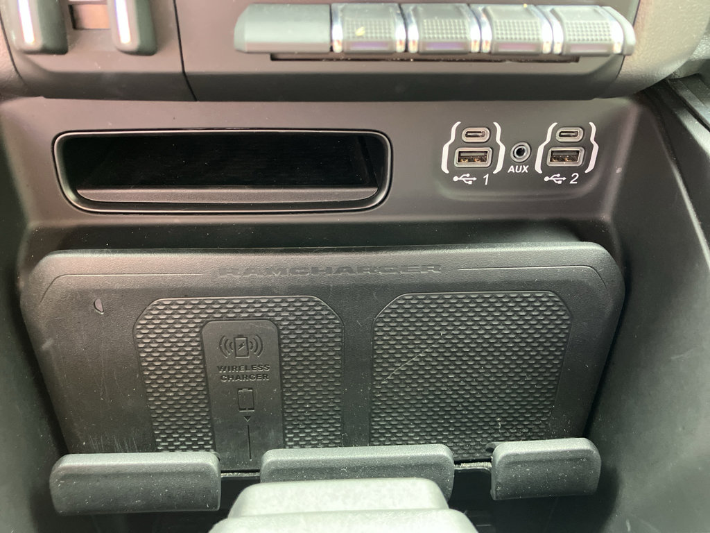 Used 2022 RAM 1500 Laramie AWD/4WD image 24