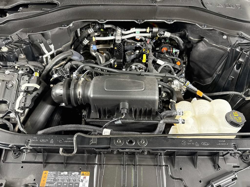 Certified 2024 Ford Explorer XLT w/ Equipment Group 202A RWD image 30