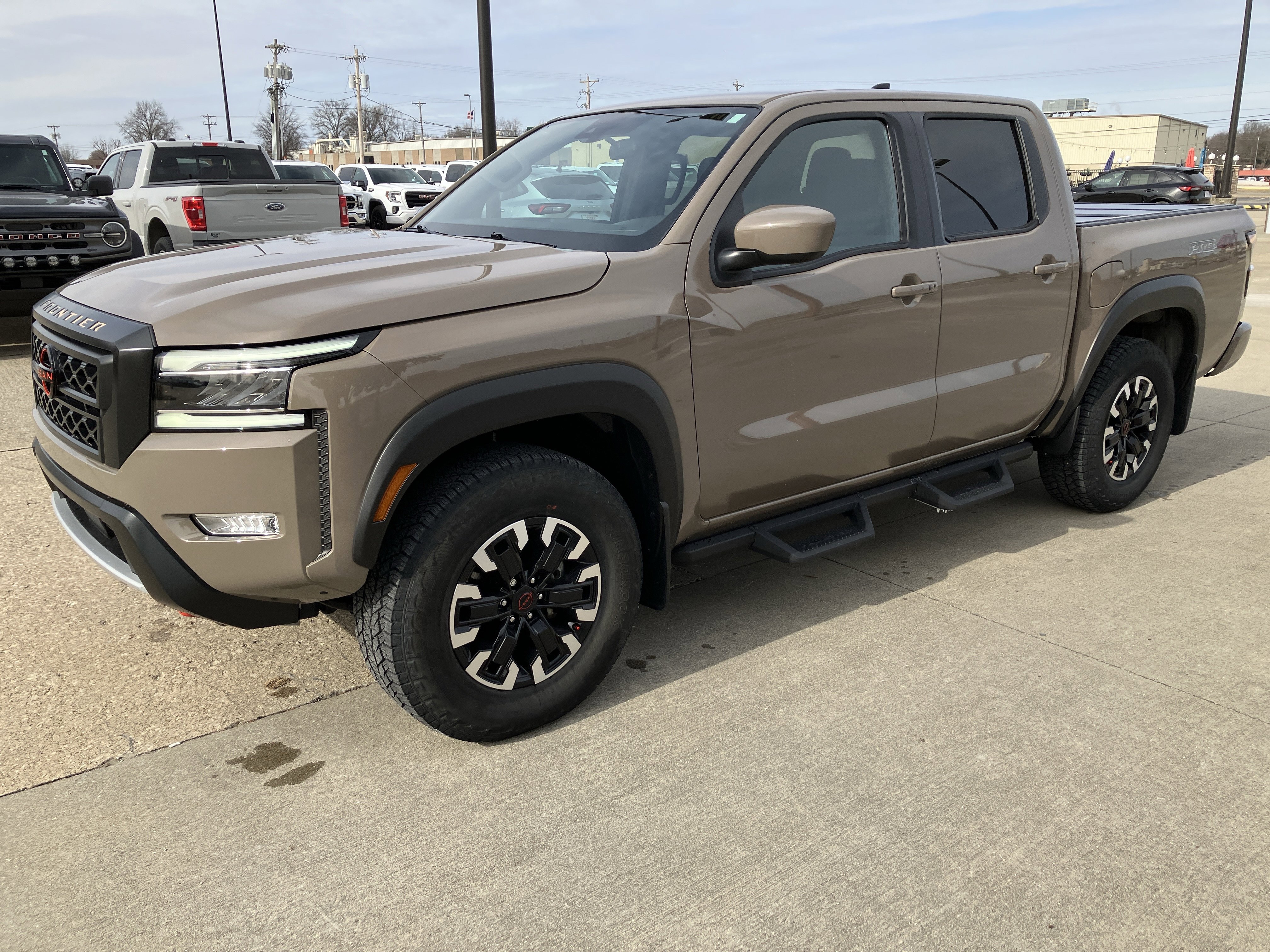 Used 2024 Nissan Frontier PRO-4X w/ Technology Package image 1