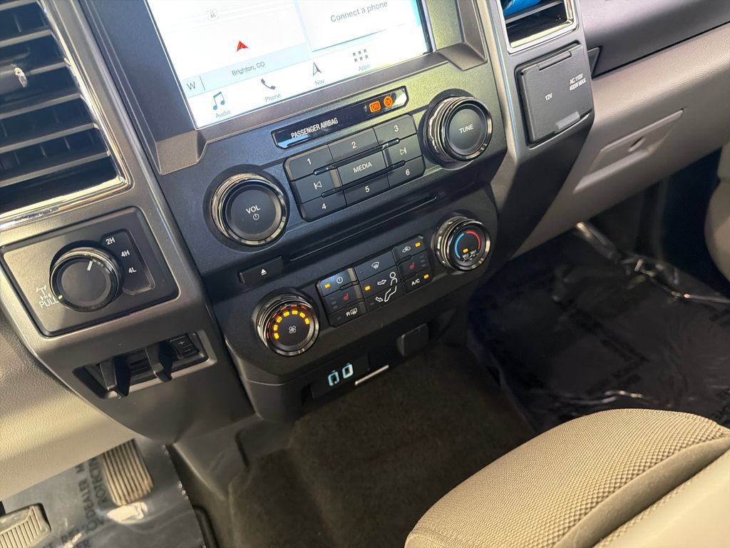 Certified 2017 Ford F250 XLT w/ XLT Premium Package AWD/4WD image 15