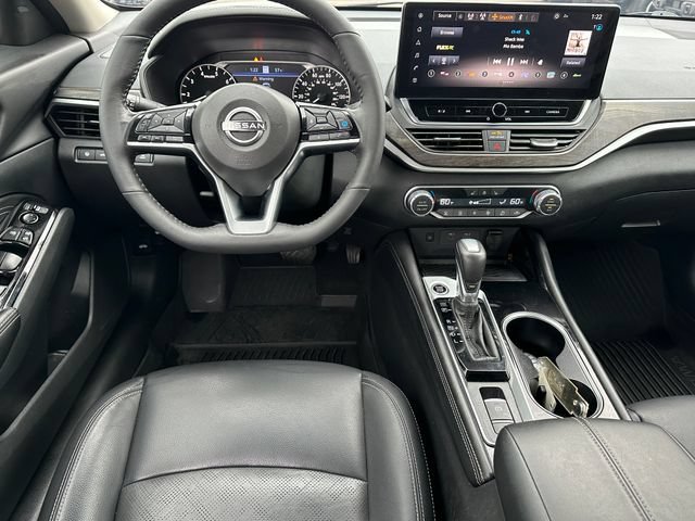 Used 2023 Nissan Altima 2.5 SL AWD/4WD image 12