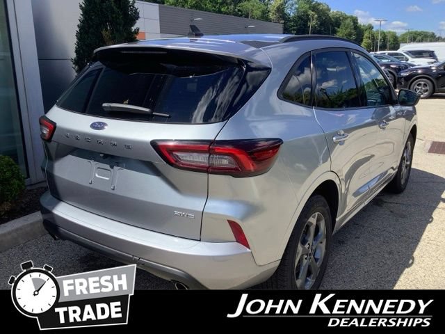 Certified 2024 Ford Escape ST-Line AWD/4WD image 3