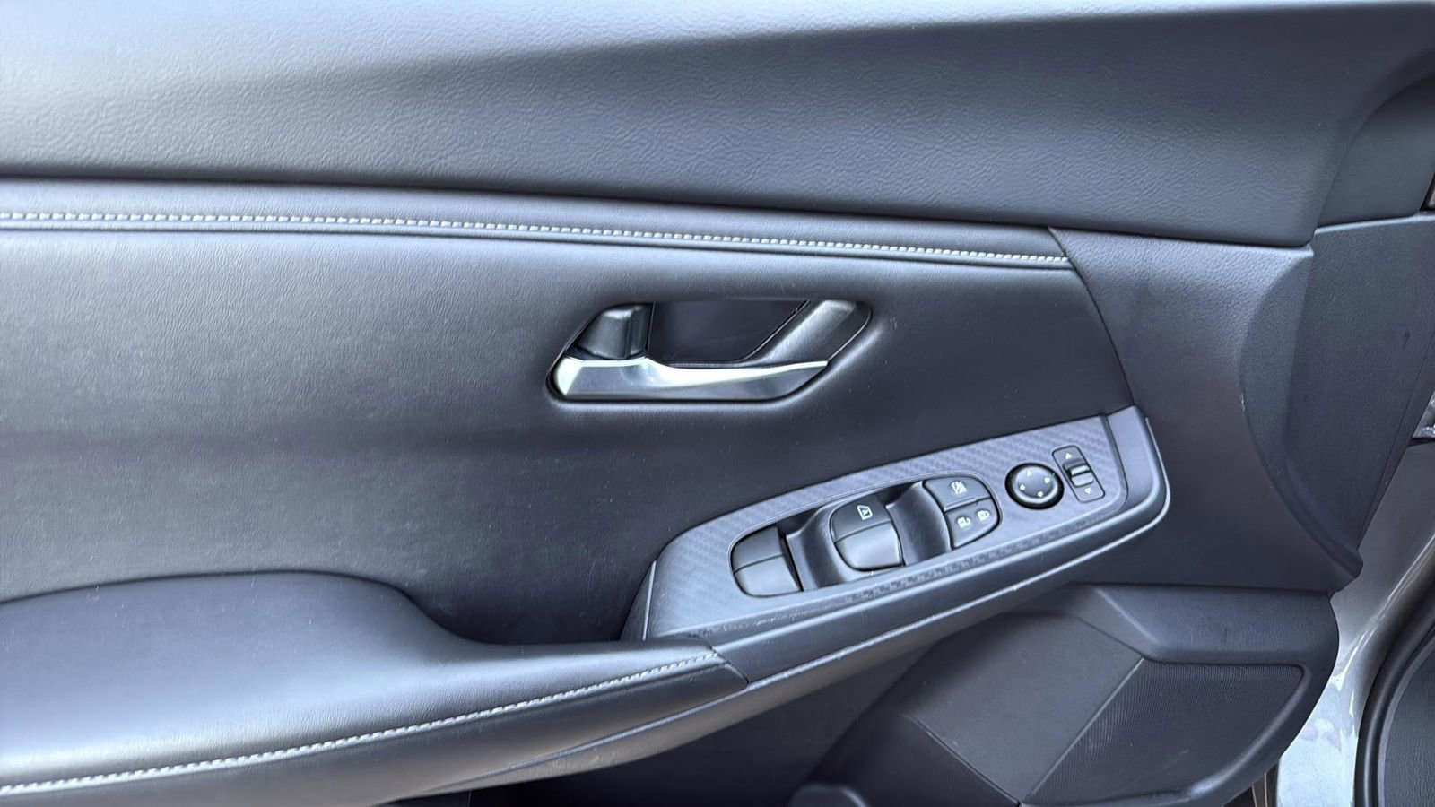 Used 2024 Nissan Sentra SV image 12