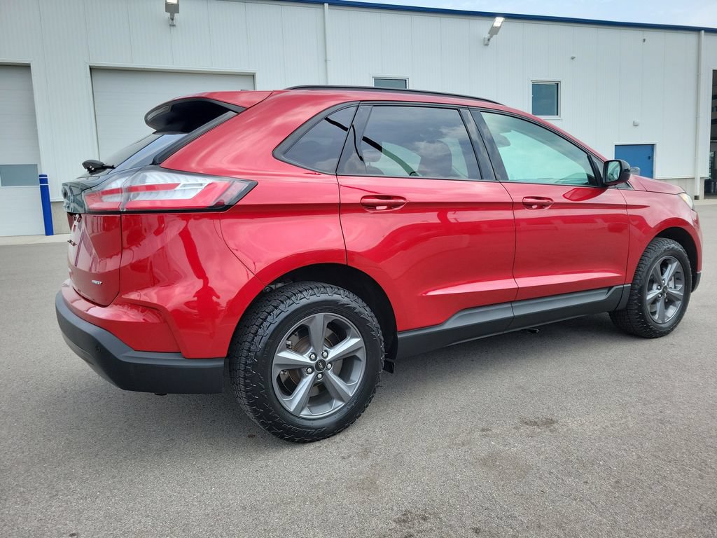 Certified 2023 Ford Edge SEL w/ Sport Appearance Package AWD/4WD image 4