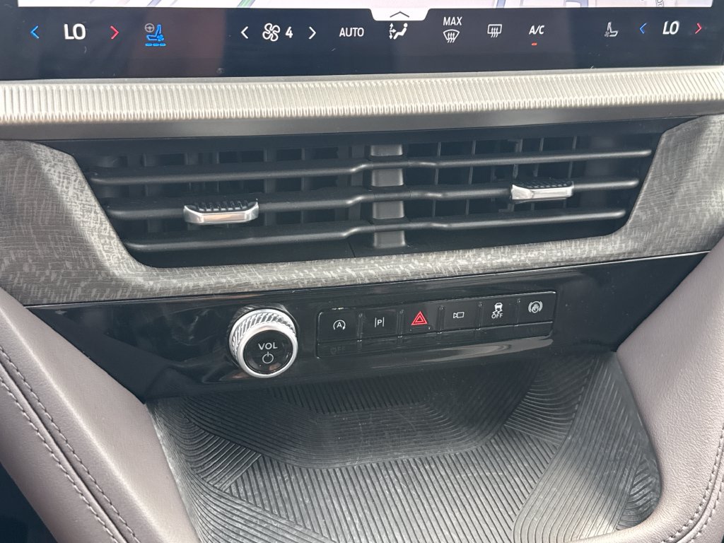 Certified 2026 Ford Explorer Platinum RWD image 23