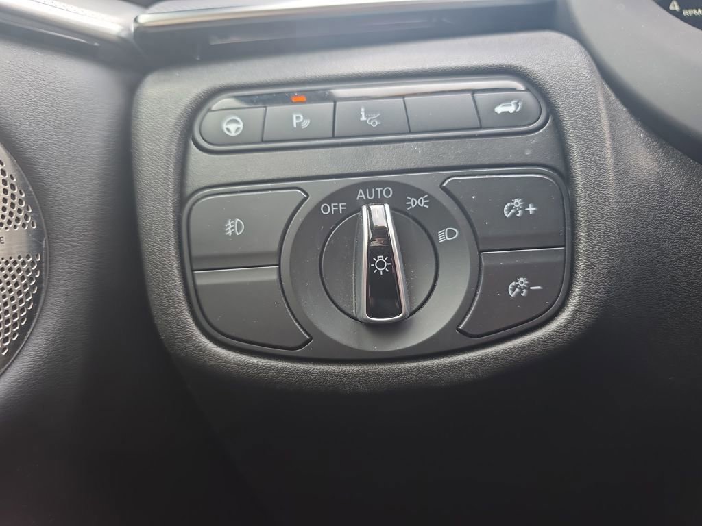 Used 2021 INFINITI QX50 Sensory image 42