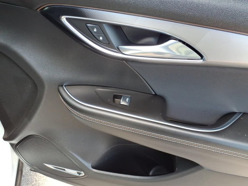 Used 2024 Buick Envision Sport Touring AWD/4WD image 6