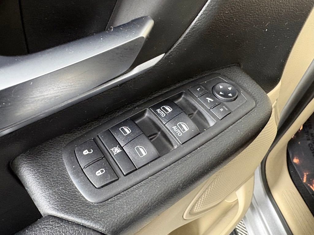 Used 2019 RAM 1500 Big Horn RWD image 11