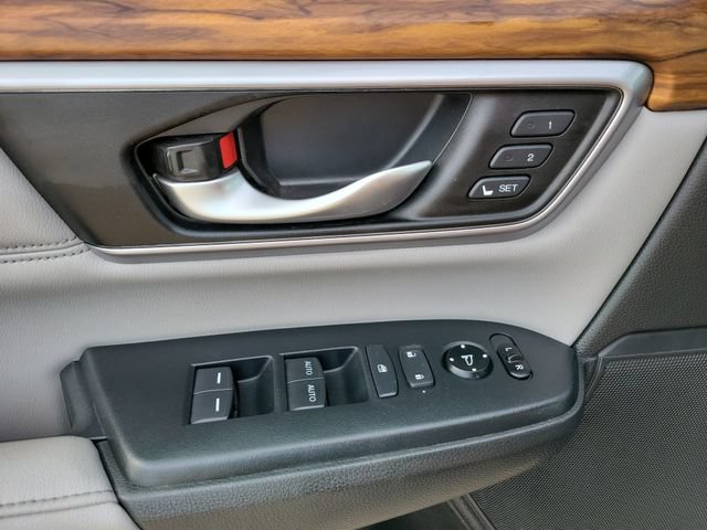 Used 2017 Honda CR-V Touring image 19