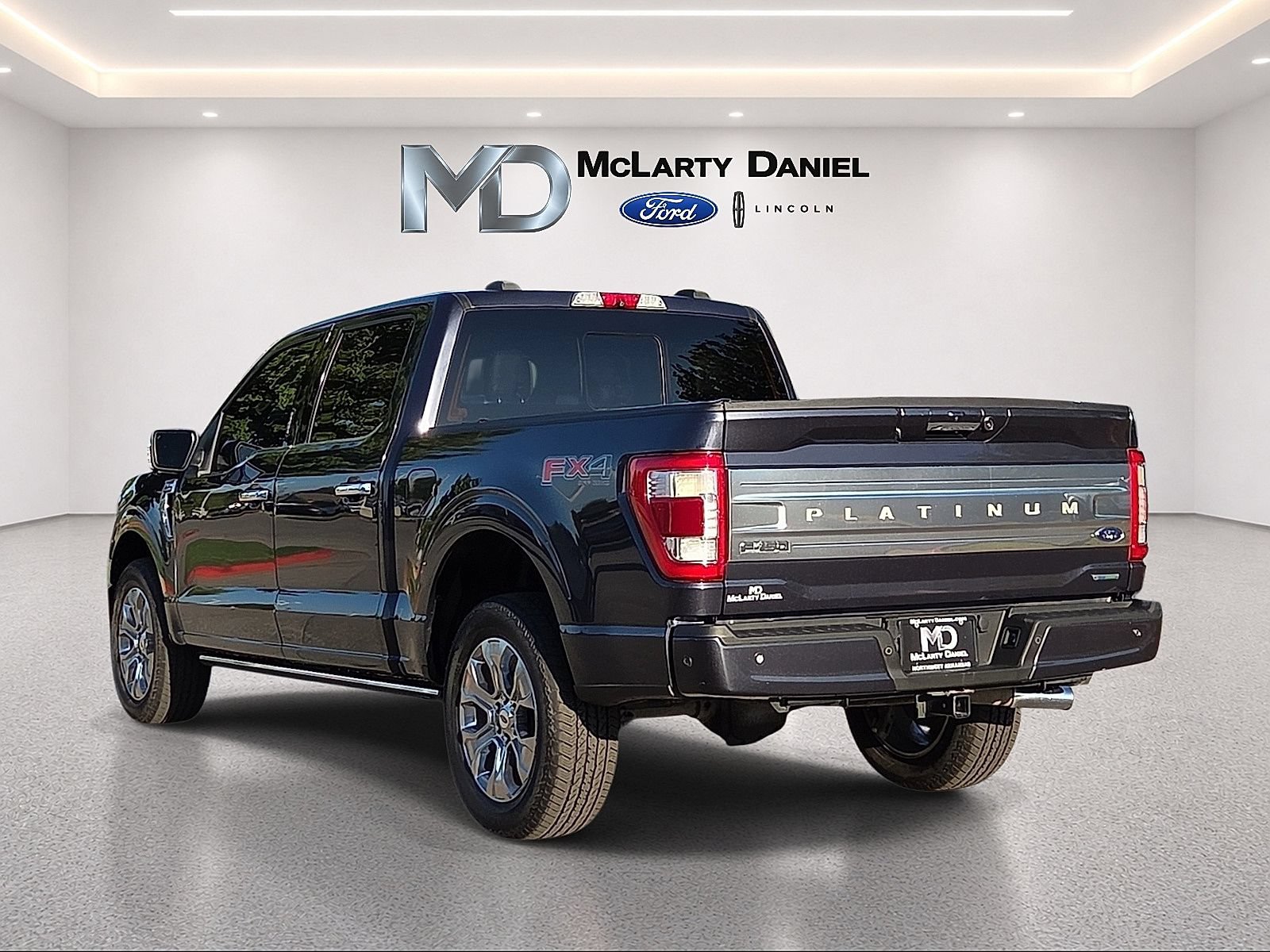 Certified 2021 Ford F150 Platinum w/ Equipment Group 701A High AWD/4WD image 4