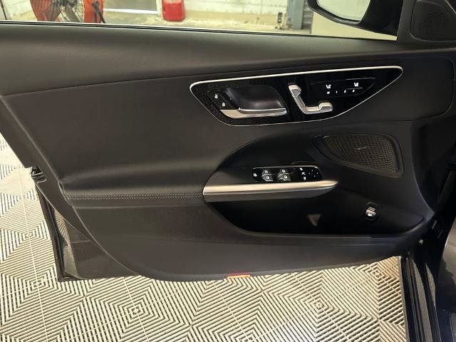 Used 2022 Mercedes-Benz C 300 Sedan image 15