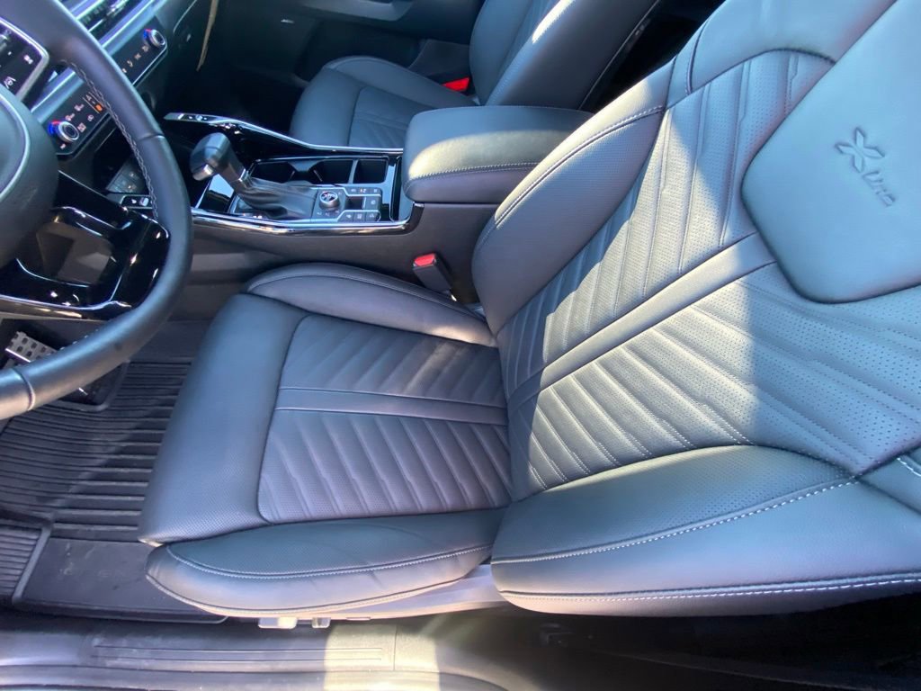 Used 2025 Kia Sorento SX Prestige image 22