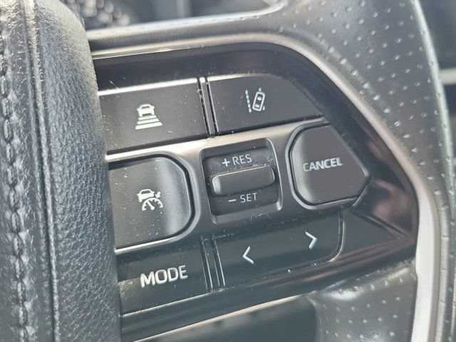 Used 2022 Toyota Tundra SR5 w/ Convenience Package RWD image 17
