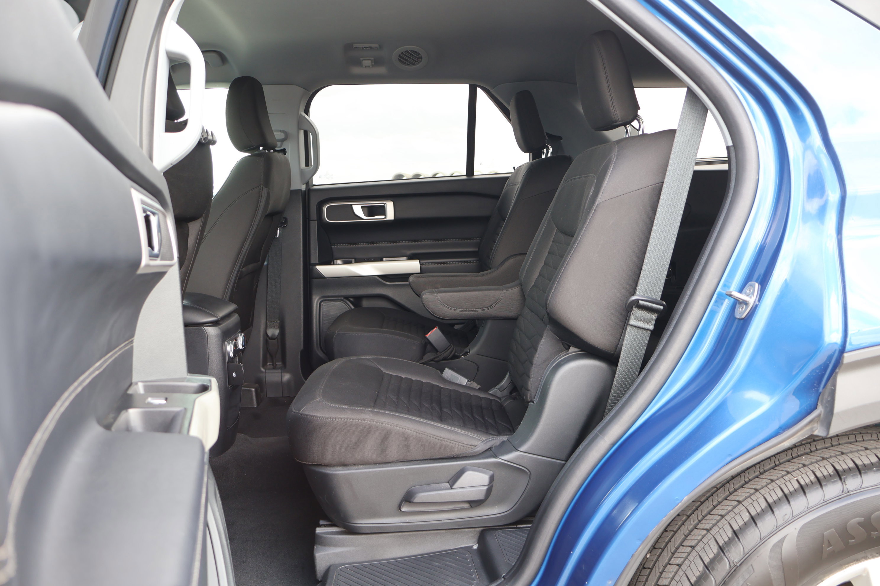 Certified 2021 Ford Explorer XLT image 30