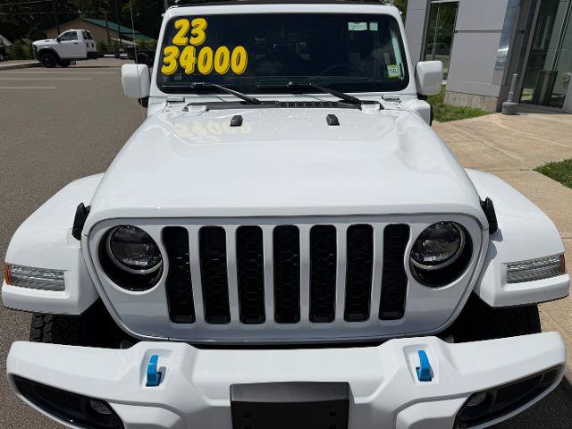 Used 2023 Jeep Wrangler Unlimited Sahara AWD/4WD image 5