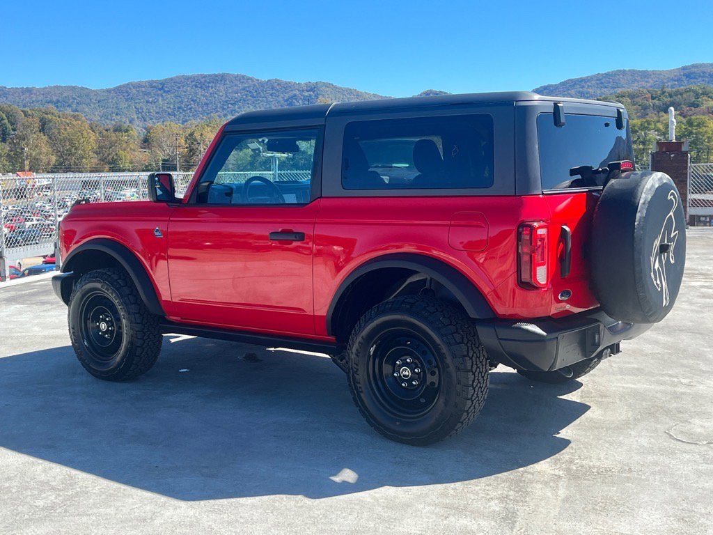 Certified 2023 Ford Bronco Black Diamond image 4