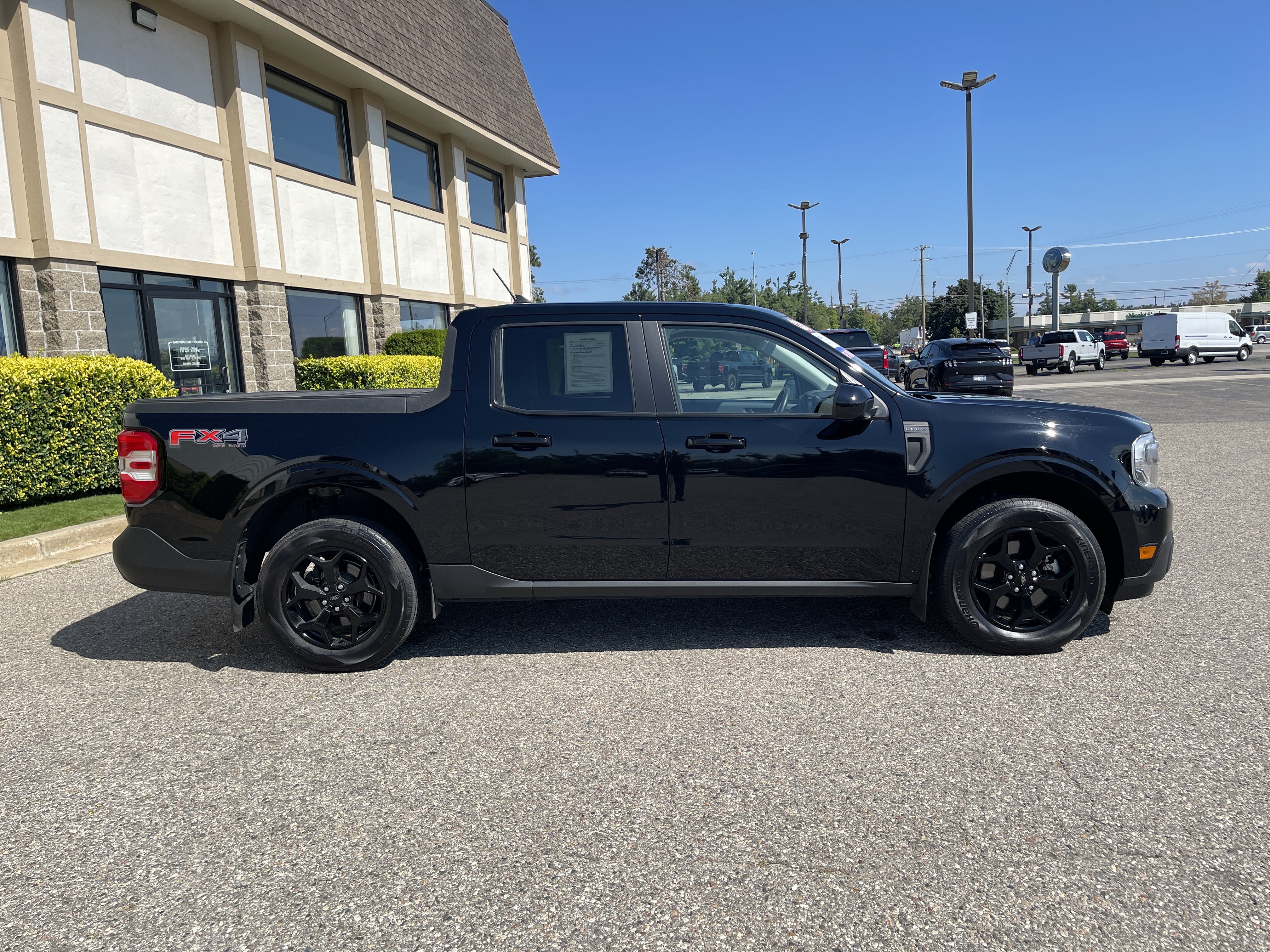 Certified 2023 Ford Maverick Lariat w/ Lariat Luxury Package AWD/4WD image 2