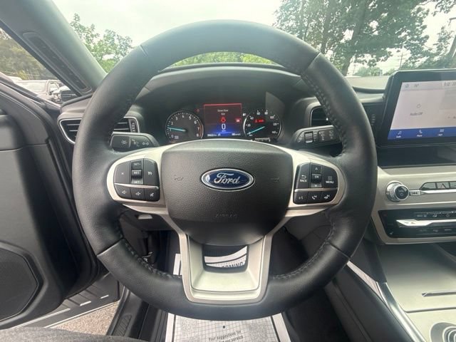 Certified 2023 Ford Explorer XLT w/ Equipment Group 202A AWD/4WD image 19