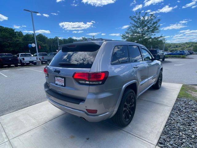 Used 2020 Jeep Grand Cherokee Altitude AWD/4WD image 8