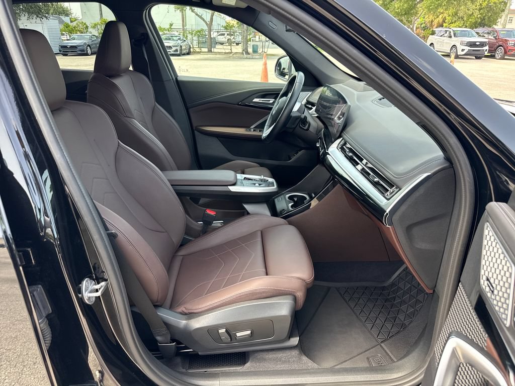 Used 2023 BMW X1 xDrive28i w/ Premium Package AWD/4WD image 25