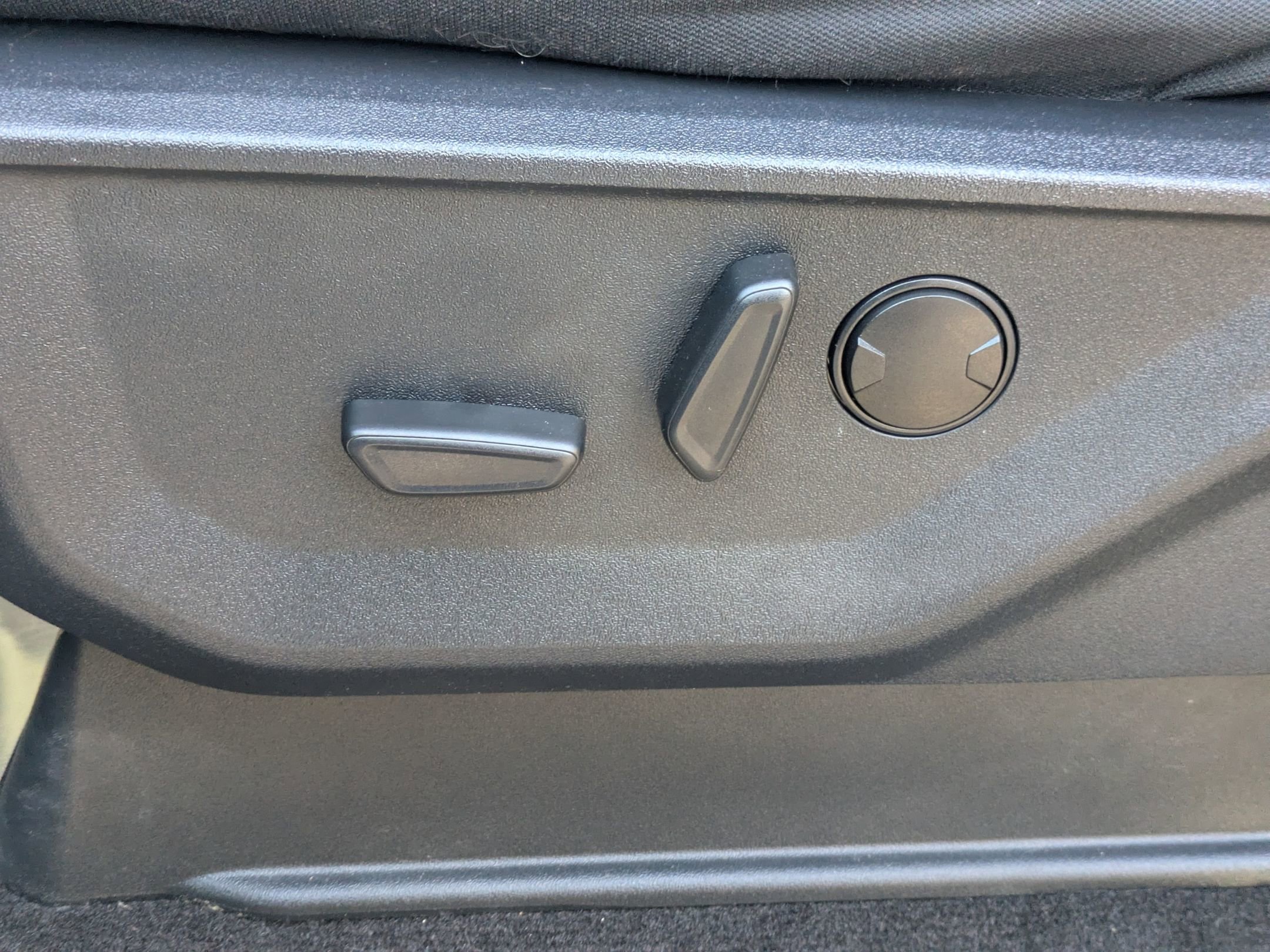 Certified 2022 Ford F150 XLT w/ Equipment Group 302A High image 13