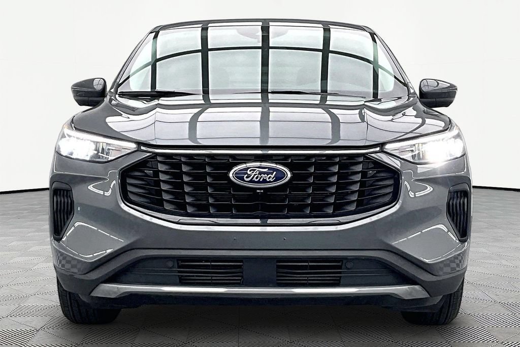 Certified 2024 Ford Escape Active w/ Tech Pack #2 FWD image 3