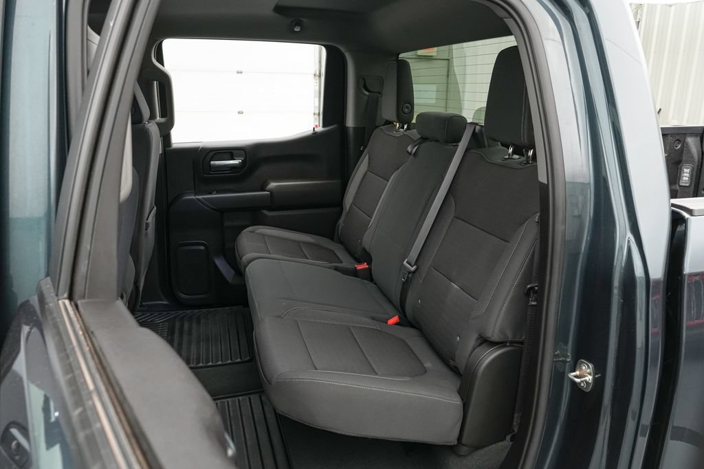 Used 2021 Chevrolet Silverado 1500 LT AWD/4WD image 19