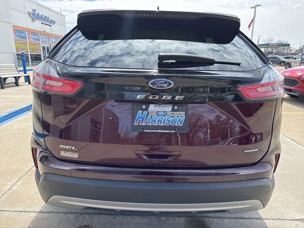 Certified 2023 Ford Edge SEL w/ Convenience Package AWD/4WD image 4