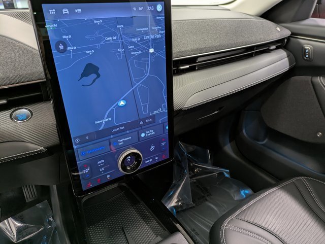 Certified 2024 Ford Mustang Mach-E Premium image 11