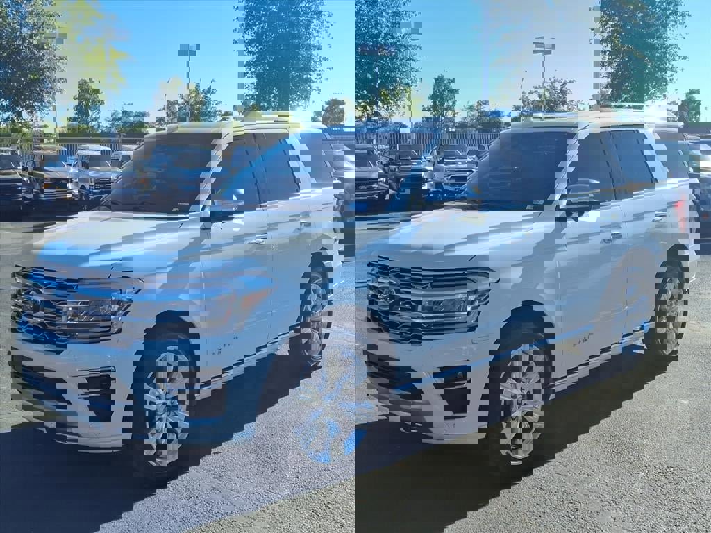 Certified 2023 Ford Expedition Platinum image 8