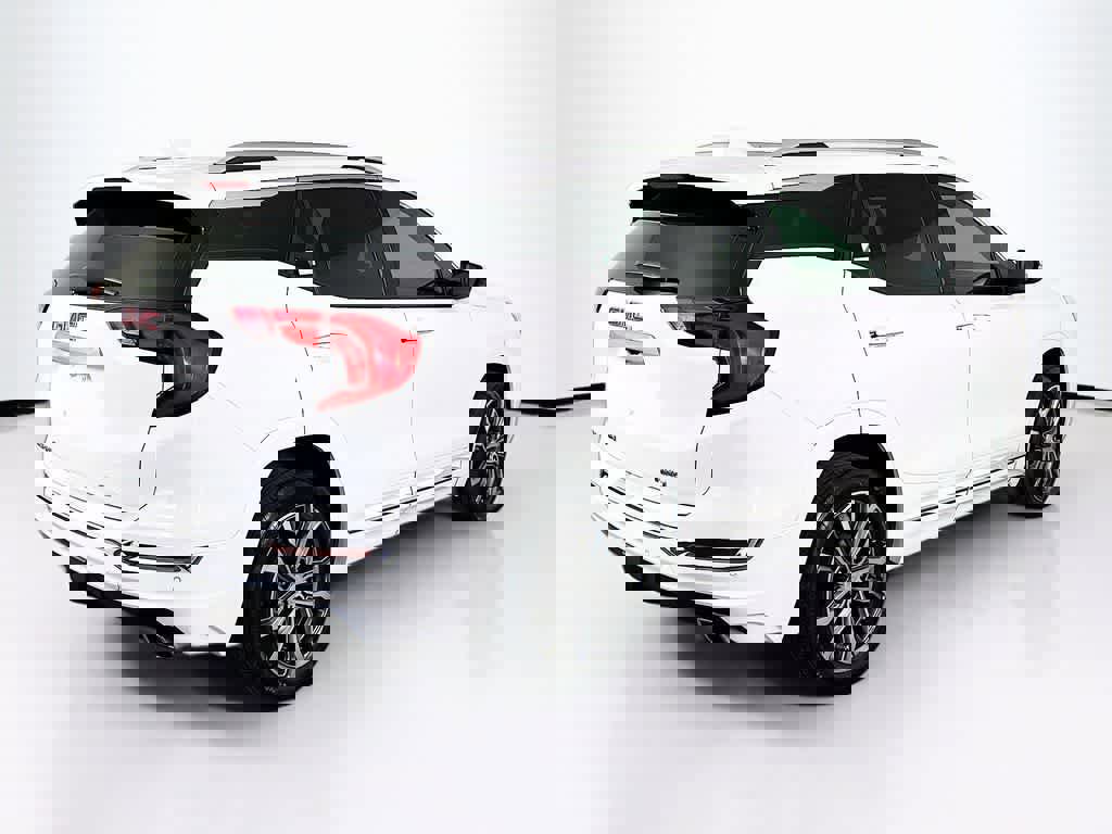 Used 2019 GMC Terrain Denali w/ Driver Alert Package II image 5