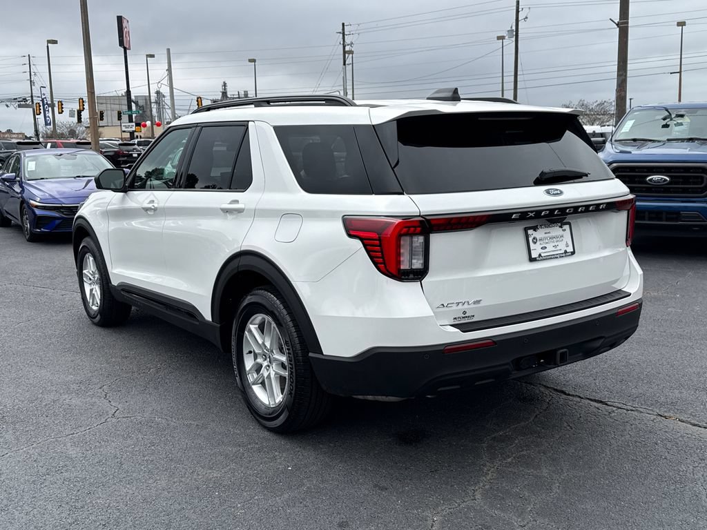 Certified 2026 Ford Explorer Active RWD image 5