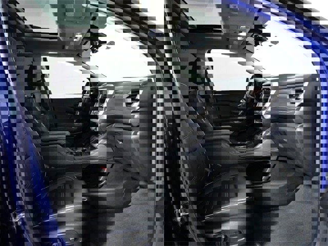 Used 2023 GMC Acadia Denali w/ Denali Ultimate Package image 10