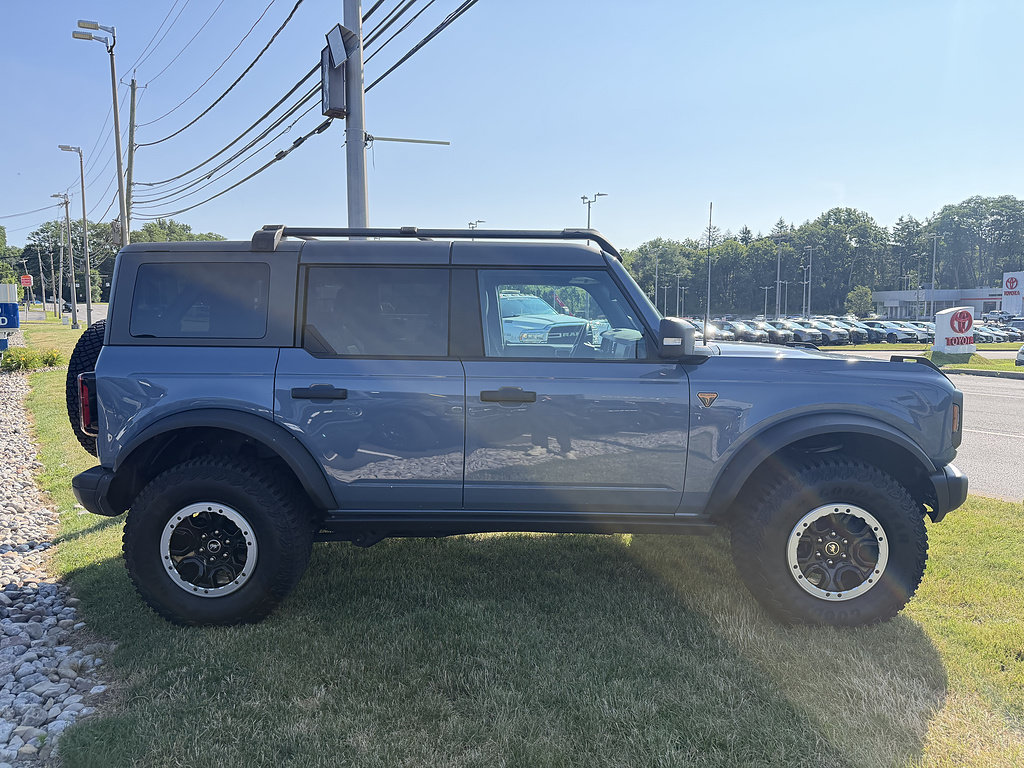 Certified 2023 Ford Bronco Badlands w/ Sasquatch Package AWD/4WD image 3