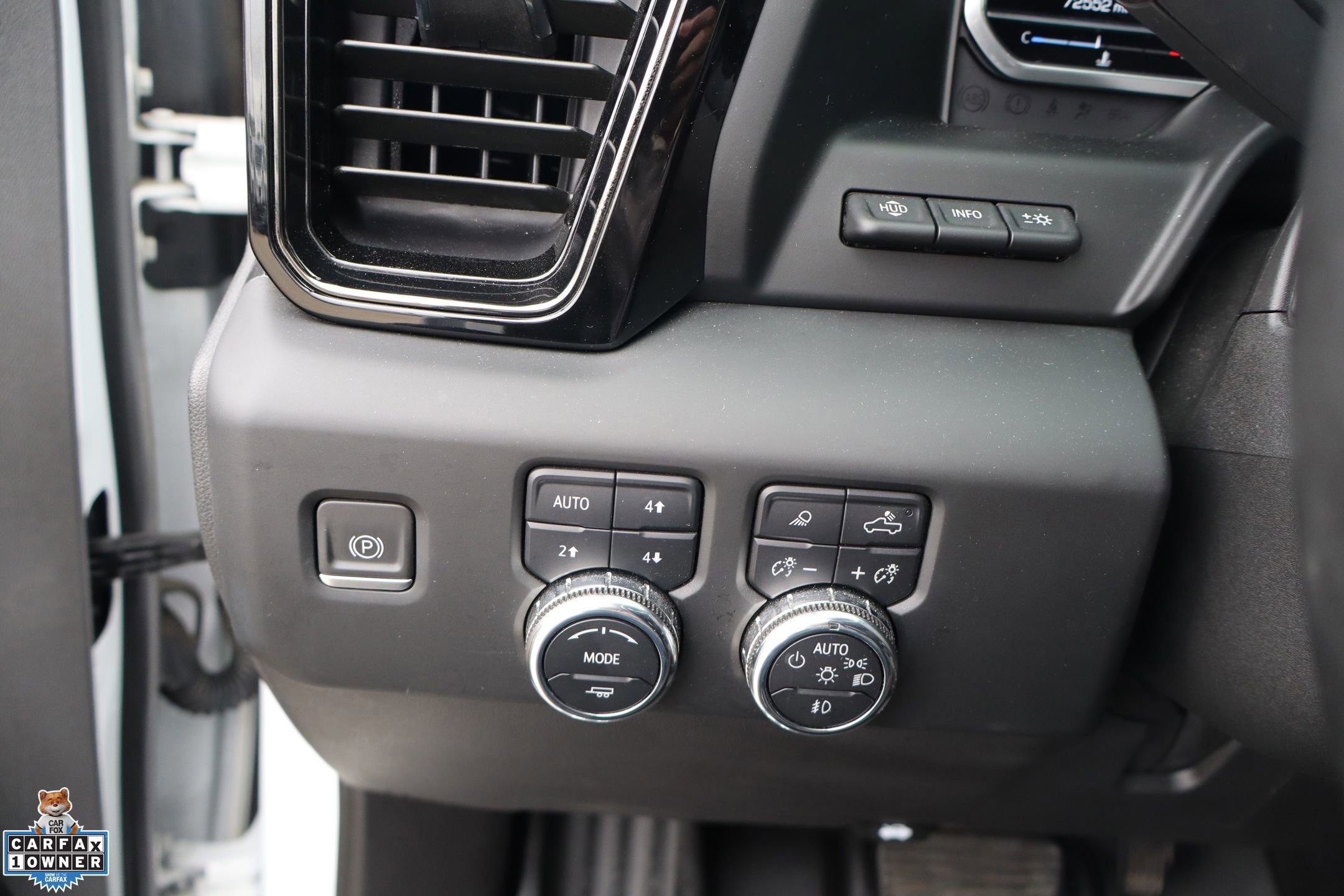 Used 2024 GMC Sierra 2500 AT4 w/ AT4 Premium Plus Package image 21