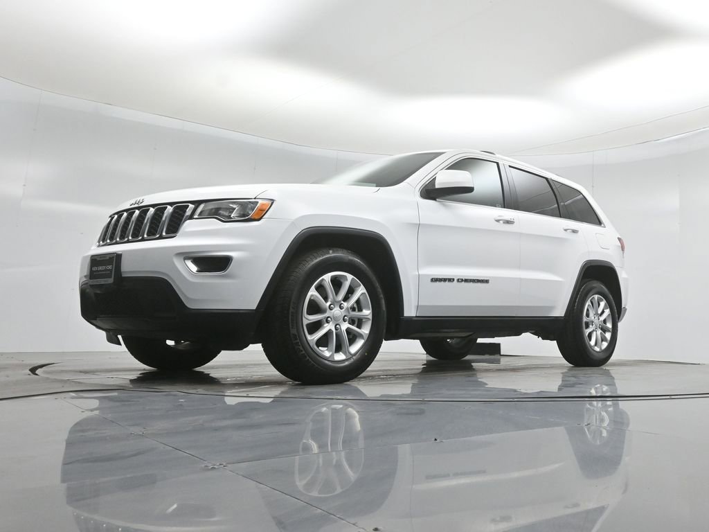 Used 2021 Jeep Grand Cherokee Laredo RWD image 43