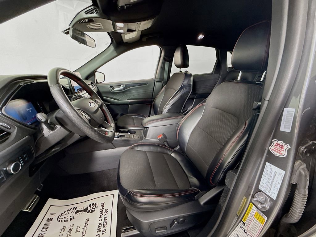 Certified 2024 Ford Escape ST-Line w/ Cold Weather Package image 6