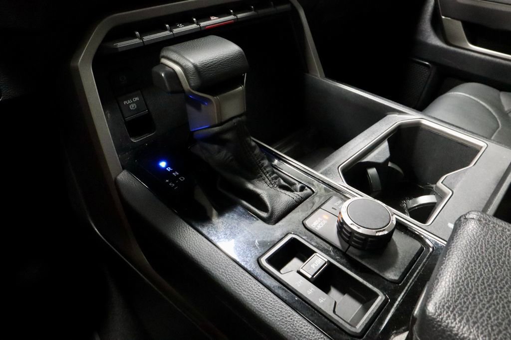 Used 2022 Toyota Tundra SR5 w/ SR5 Premium Package image 31