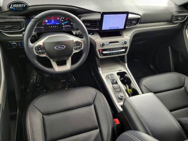 Certified 2023 Ford Explorer XLT w/ Equipment Group 202A image 34