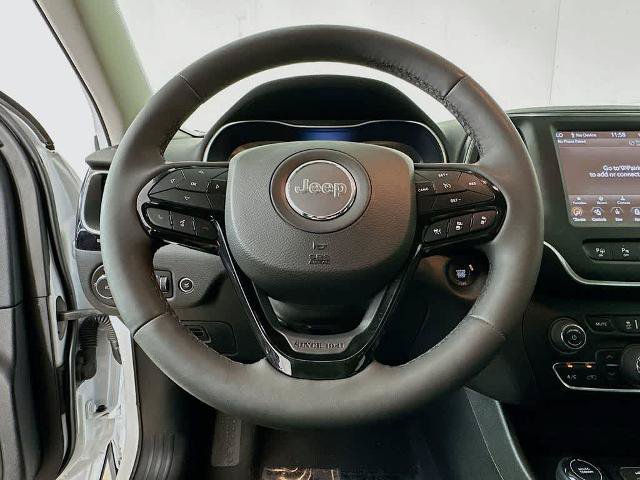 Used 2023 Jeep Cherokee Altitude Lux AWD/4WD image 16