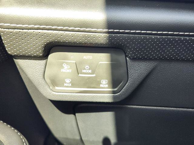 Used 2024 Volkswagen Atlas SE FWD image 20