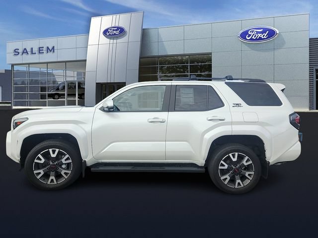 Used 2025 Toyota 4Runner TRD Sport Premium w/ Tow Technology Package AWD/4WD image 5