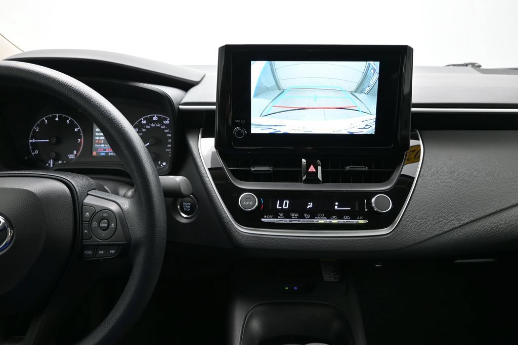 Used 2025 Toyota Corolla LE w/ LE Premium Package FWD image 19